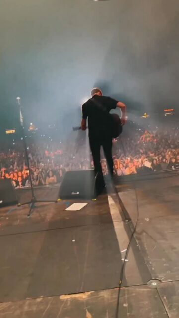 Special memories.

🎥 @thisiswolff 

#kodaline #livemusic