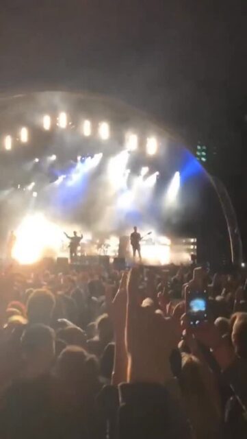 20,000 of us singing All I Want ❤️ #kodaline #livemusic #kodalinefarewelltour #concert