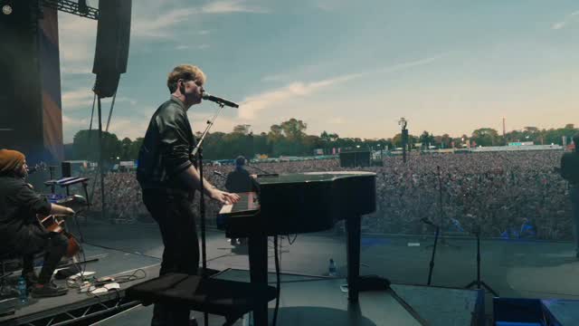 High Hopes in Dublin, you guys sounded incredible singing back at us 🙏
📹: @thisiswolff