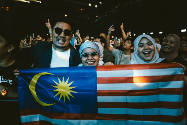 KL! That might have been the loudest show so far π
Thank you all for giving us your love β€οΈ
πΈ @thisiswolff